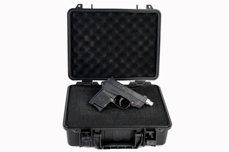 REPLIKA SMITH AND WESSON BODYGUARD BY DEXTER