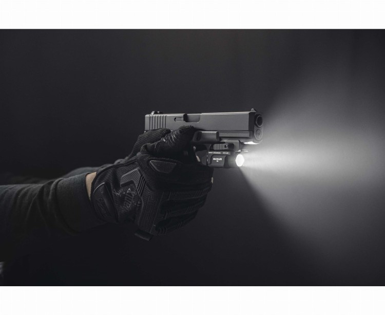 LATARKA ARMYTEK BUCKLER M1