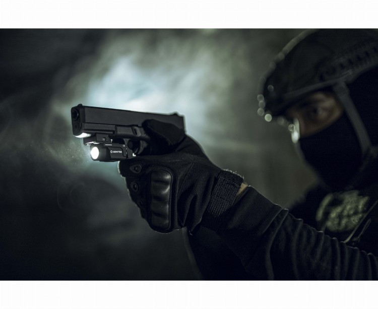 LATARKA ARMYTEK BUCKLER M1