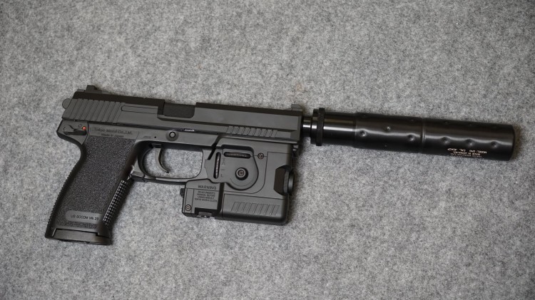 REPLIKA TOKYO MARUI SOCOM MK23 BY DEXTER