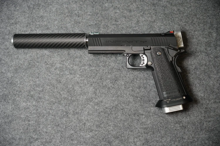 Replika Tokyo Marui Hi-Capa 4.3 by Dexter