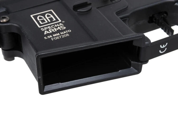 Replika Specna Arms SA-F08 Flex Gen.2 BLDC Oliwkowy - gniazdo magazynka