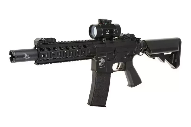 Kolimator Theta Optics Red Dot 1x40 zamontowany na replice
