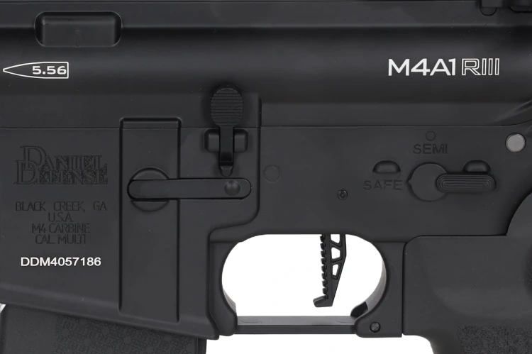 Replika Specna Arms Daniel Defense RIS III 12.5'' SA-P28 Prime BLDC Aster II ETU Chaos Bronze spust i oznaczenia