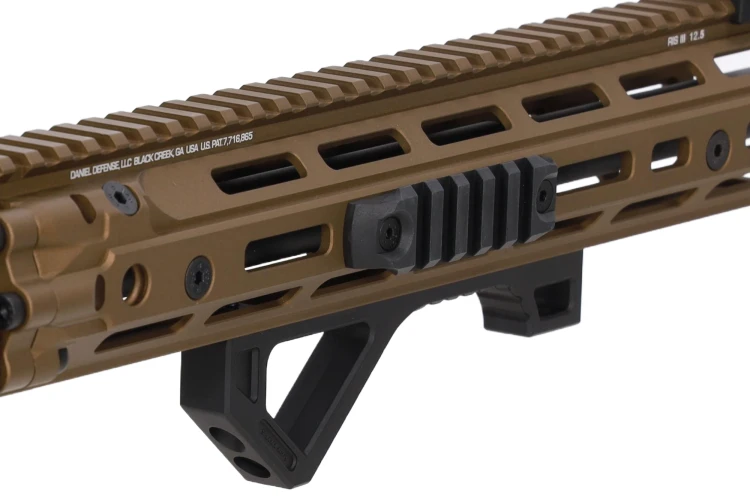 Replika Specna Arms Daniel Defense RIS III 12.5'' SA-P28 Prime BLDC Aster II ETU Chaos Bronze front z boczną szyną RIS